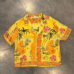 Urban outfitters tropical Yellow Short Sleeve Shirt floral